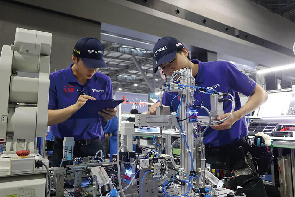 技能五輪に参加する選手
